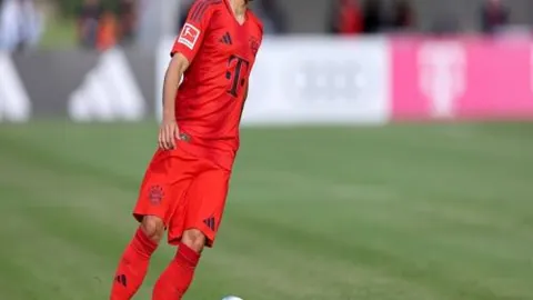 横滨水手对决上海申花 裁判名单公布