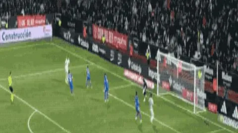 热刺78秒绝地反击，罗梅罗头球绝杀，纽卡1-1追平，悬念重生！